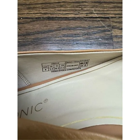 VIONIC Arielle Pointy Toe Flat