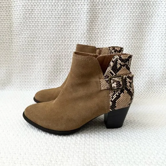 Vionic Naomi Beige Tan Suede Faux Snake Heel Trim Water Resistant Ankle Boots 9
