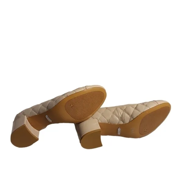 VIONIC OLYMPIA QUILTED NUDE CUBAN HEEL NWOT WOMEN'S SHOES SIZE 7