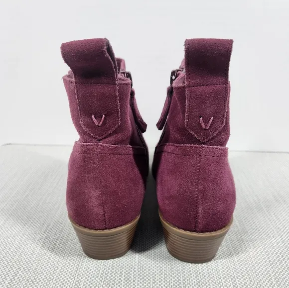 Vionic Vera Size 7 Suede Ankle Boots Water Resistant Wine Burgundy Color