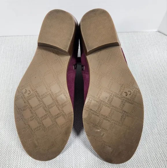 Vionic Vera Size 7 Suede Ankle Boots Water Resistant Wine Burgundy Color