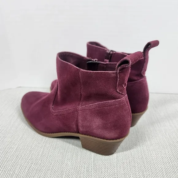 Vionic Vera Size 7 Suede Ankle Boots Water Resistant Wine Burgundy Color