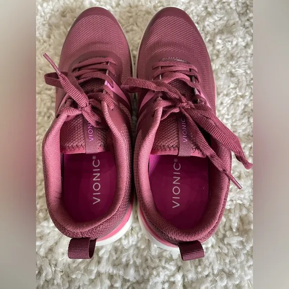 Vionic Walking Running Athletic Sneakers Pink NWOB Size 8 Sporty Athleisure