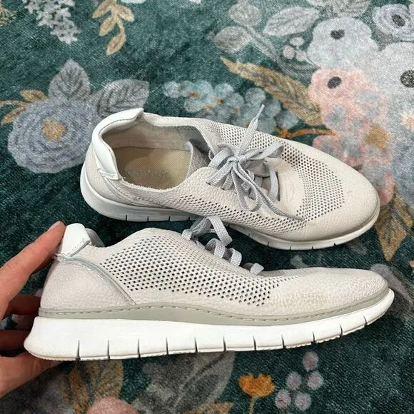 Vionic Womens Joey Nubuck Sneakers Light Gray Memory Foam Lace Up Tennis Shoes 9