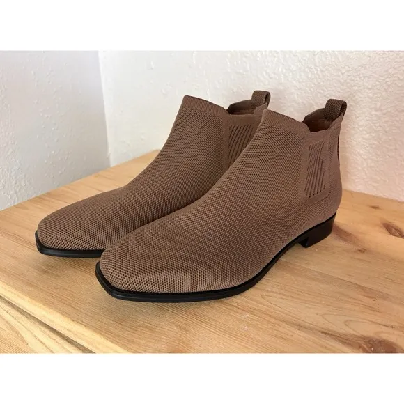 Vivaia Slip-On Square-Toe Ankle Chelsea Boots (Ryan Slip-On) Size 40.5 Espresso