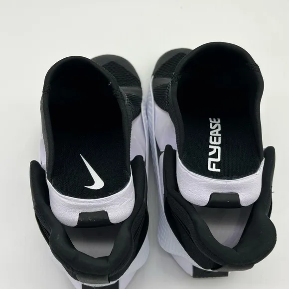 W Nike Go Flyease Black White Sneakers Slip-on Shoes DR5540-002 Women's no box