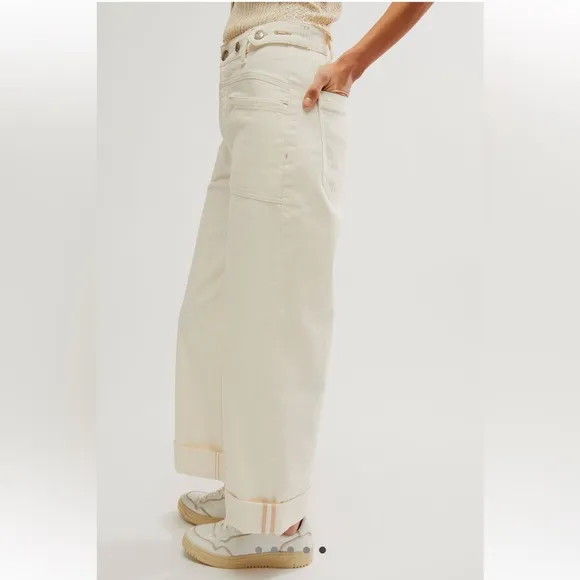 WE THE FREE FREE PEOPLE PALMER CUFFED JEANS IN EGGSHELL NEW Size 24