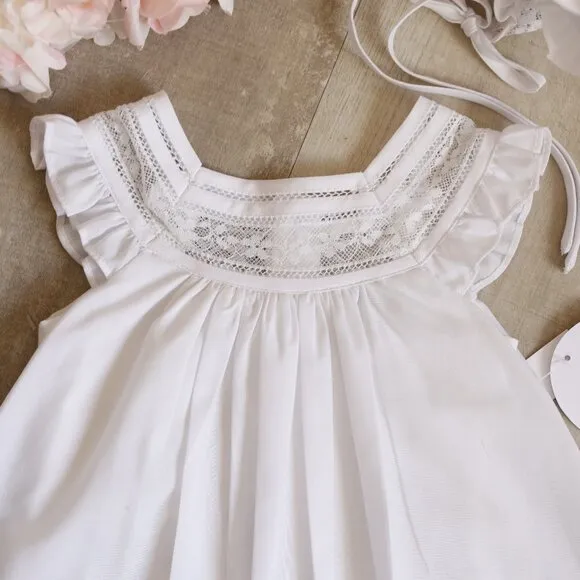 White Heirloom Dress &amp; Bonnet Set Flutter Sleeve Lace Inlay Boutique 6 Month NWT