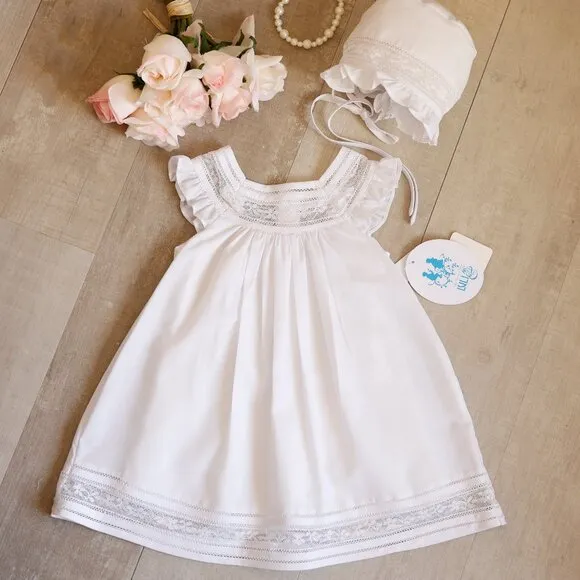 White Heirloom Dress &amp; Bonnet Set Flutter Sleeve Lace Inlay Boutique 6 Month NWT