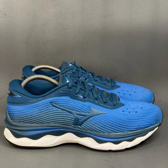 Women’s Athletic Mizuno Wave Sky 5 Running trainer shoes size 10