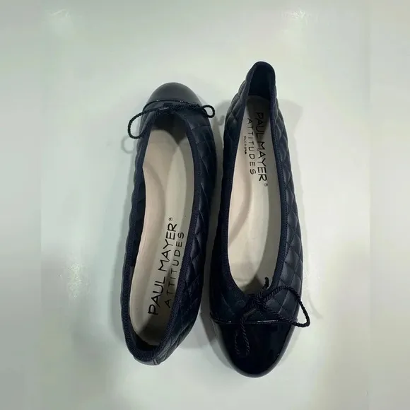 WOMEN’S BEST QUILTED LEATHER BALLET FLAT SIZE 9, BLUE, LIKE NEW