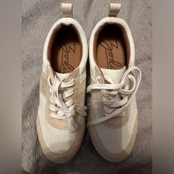 Women's Cooper Lace-Up Platform Sneakers size 9
