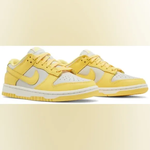 Women's Dunk Low - Yellow/Grey