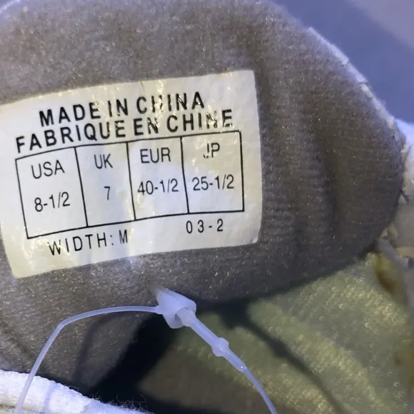 Women’s ELON easy spirit sneakers
