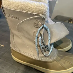 Women's L.L.Bean Snow Boots, Suede Gray Size 7