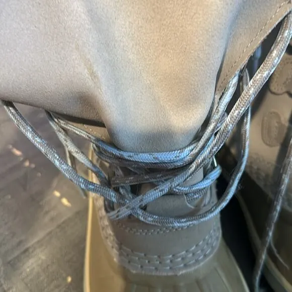 Women's L.L.Bean Snow Boots, Suede Gray Size 7