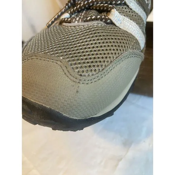 Women's‎ Merrell Payette Olive Hiking Training Sneakers-Very Nice- Size 9.5