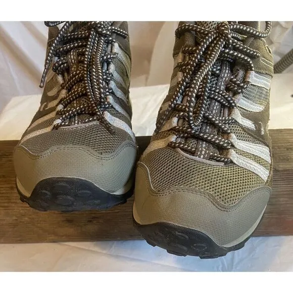 Women's‎ Merrell Payette Olive Hiking Training Sneakers-Very Nice- Size 9.5