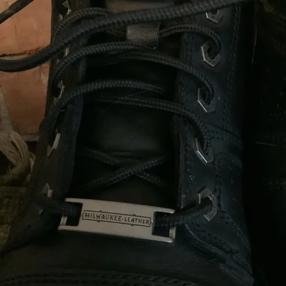 Women’s Milwaukee Leather size 8.5 black zip/lace up lug sole boots