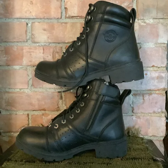 Women’s Milwaukee Leather size 8.5 black zip/lace up lug sole boots