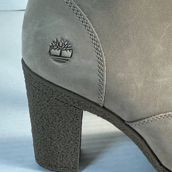 WOMEN'S NEW SIZE 8 ANKLE BOOTS