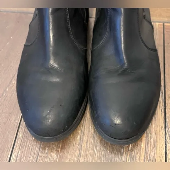 Xena Black Leather Chelsea Boots Women’s size 9 Slip Resistant