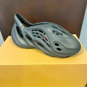 Yeezy foam shoes