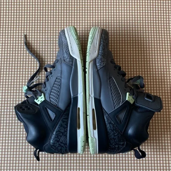 YOUTH Nike Air Jordan Spizike GS Black Mint Foam Dark Grey White shoes.Size 9.5