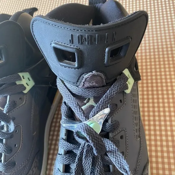 YOUTH Nike Air Jordan Spizike GS Black Mint Foam Dark Grey White shoes.Size 9.5