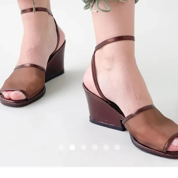 YSL YVES SAINT LAURANT Black Patent    Leather Wedge Sandals