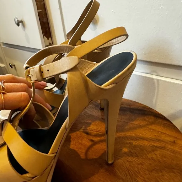 Yves Saint Laurent tribute heels