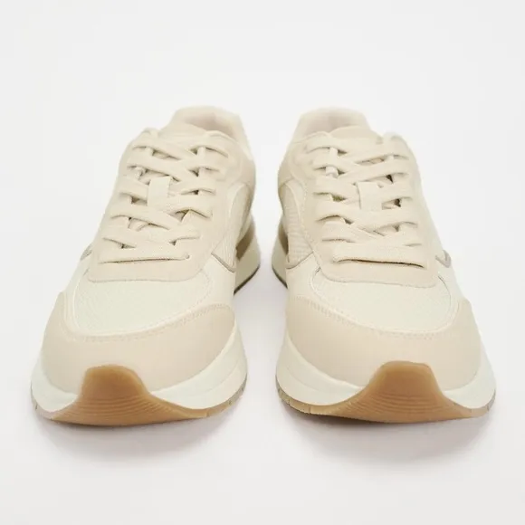 🖤ZARA TEXTURED RUNNING SNEAKERS