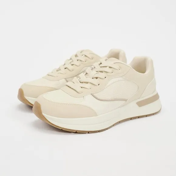 🖤ZARA TEXTURED RUNNING SNEAKERS