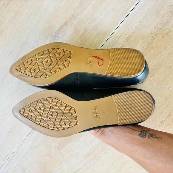 Zodiac Elegant Black Leather Flats